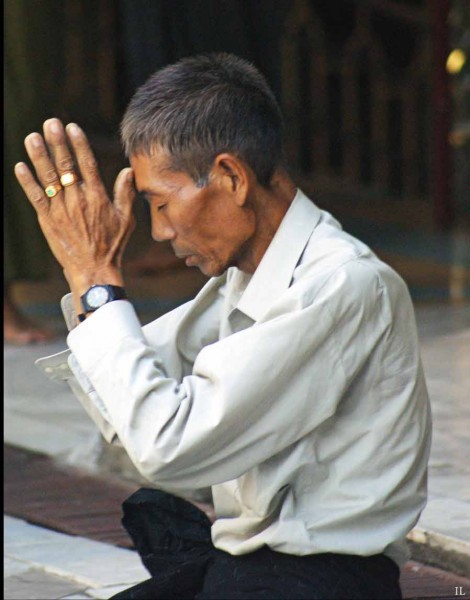 Prière et détachement de l’instant présent - Paya Sule de Rangoon