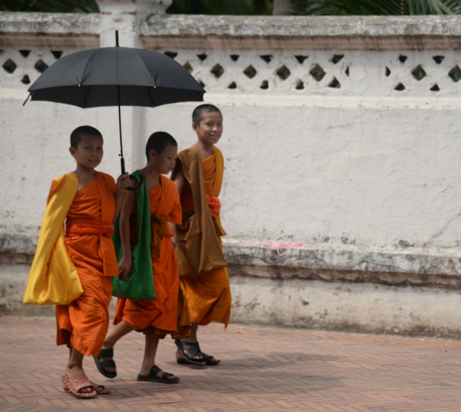 PAKSE, LUANG-PRABANG INSTANT DE VIE DES JEUNES LAO (13)