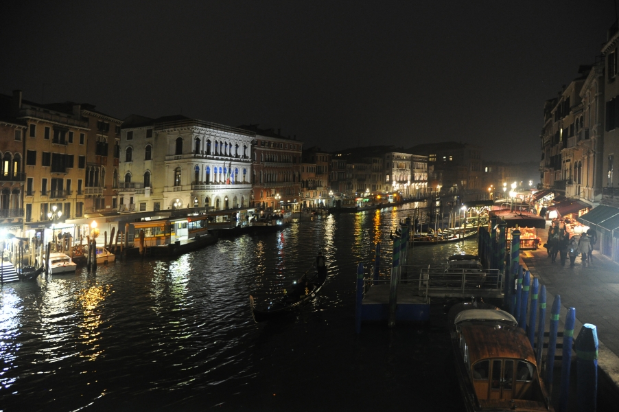 11 Le grand canal,du pont du Rialto
